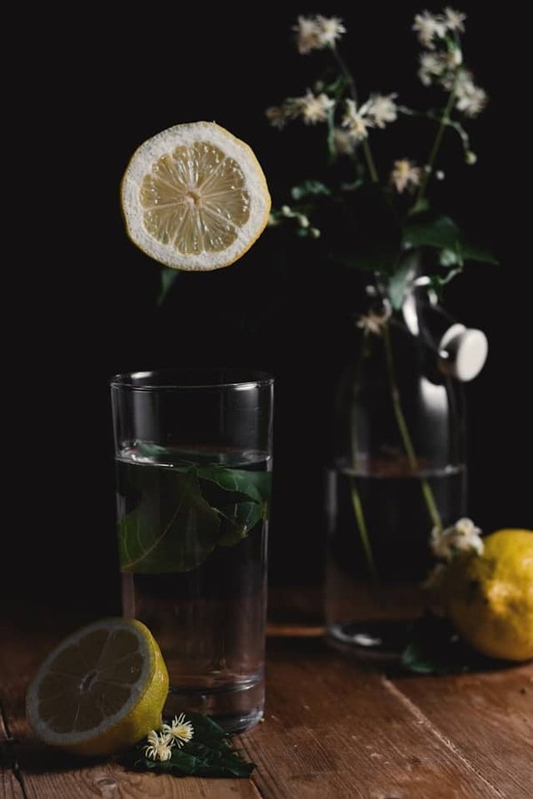 Comment choisir une bouilloire électrique avec contrôle de température pour différents types de thé?